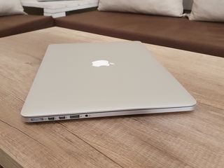 MacBook pro 15 retina 2015 (i7 2.8Ghz, 16gb, SSD 500gb) foto 5