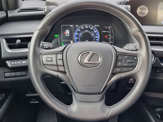 Lexus UX foto 13