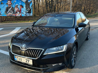 Skoda Superb foto 3