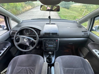 Volkswagen Sharan foto 3