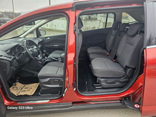 Ford Grand C-MAX foto 8