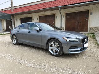 Volvo S90 foto 1