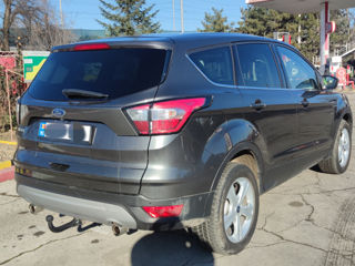 Ford Kuga foto 3