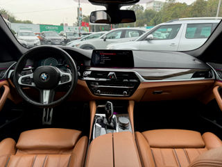 BMW 5 Series foto 9