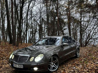 Mercedes E-Class foto 5