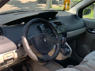 Renault Scenic фото 6