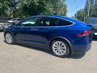 Tesla Model X foto 3