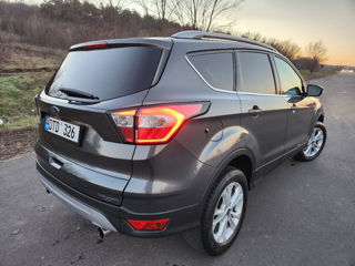 Ford Kuga foto 4