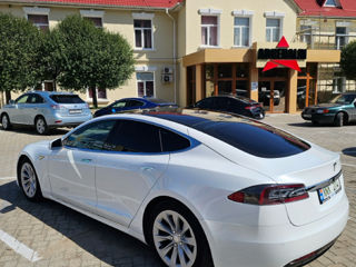 Tesla Model S foto 4