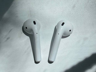 Apple AirPods 2 – оригинальные наушники, отличное состояние фото 4