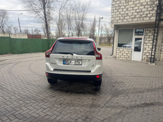 Volvo XC60 foto 3