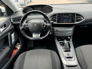 Peugeot 308 foto 11