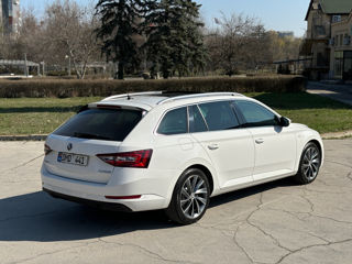 Skoda Superb foto 4