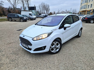 Ford Fiesta foto 3