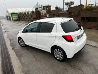 Toyota Yaris foto 3