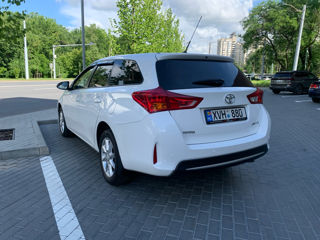 Toyota Auris foto 3