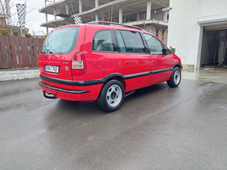 Opel Zafira foto 3