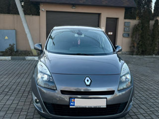 Renault Grand Scenic foto 4