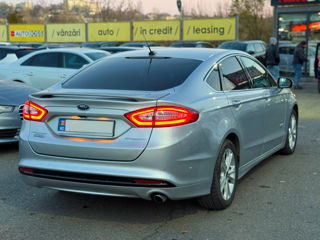 Ford Fusion foto 5