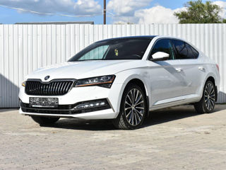 Skoda Superb foto 1