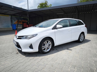 Toyota Auris foto 2