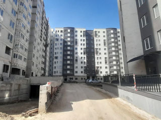 Apartament cu 2 camere, 55 m², Botanica, Chișinău foto 5