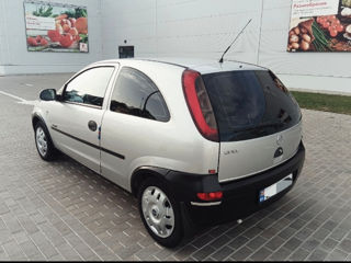 Opel Corsa foto 4