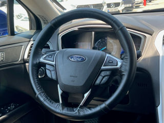 Ford Fusion foto 9