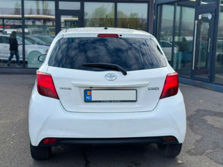 Toyota Yaris foto 6