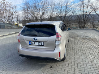 Toyota Prius + foto 7