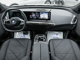 BMW iX foto 5