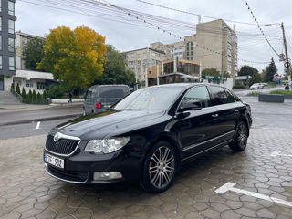 Skoda Superb foto 2