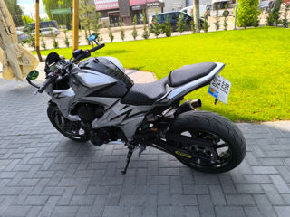 Kawasaki ZR800 foto 3