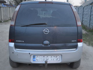 Opel Meriva foto 2