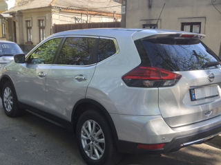 Nissan X-Trail foto 1