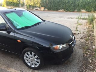 Nissan Almera foto 1