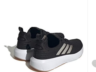 Adidas кроссовки Runners Womens foto 4