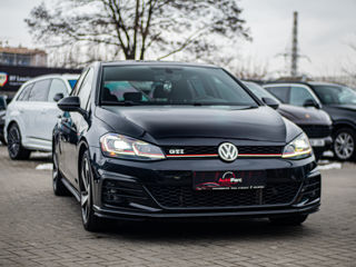 Volkswagen Golf foto 2