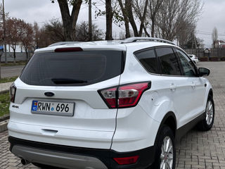 Ford Kuga foto 9