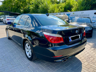 BMW 5 Series foto 3