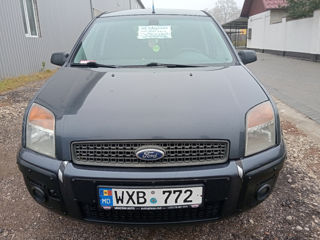 Ford Fusion foto 3