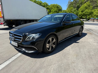 Mercedes E-Class foto 0