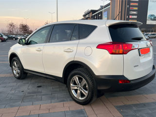 Toyota Rav 4 foto 4