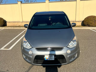 Ford S-Max foto 2