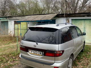 Toyota Previa foto 2