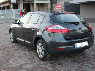 Renault Megane foto 1