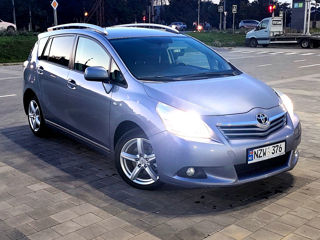 Toyota Verso foto 10