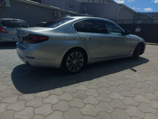 BMW 5 Series foto 6