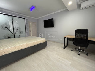 Apartament cu 2 camere, 85 m², Râșcani, Chișinău foto 3