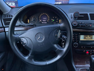 Mercedes E-Class foto 2